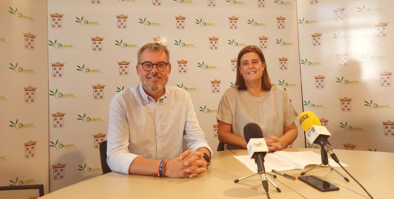 El Ayuntamiento de Baena ya puede expedir el Carnet Joven y la Tarjeta de Transporte tras un acuerdo con la Junta