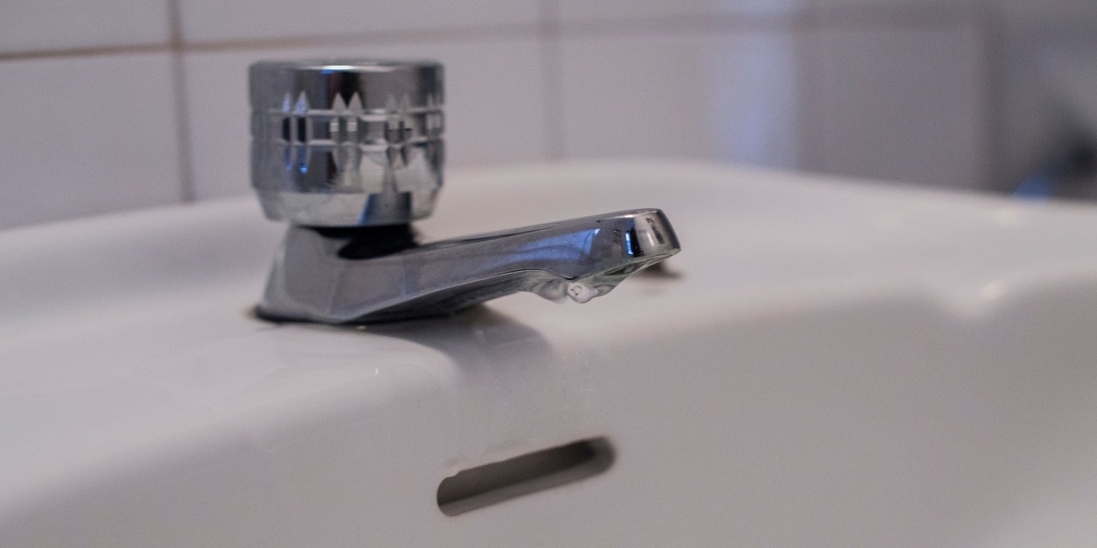 Los cordobeses reducen el consumo de agua un 17% durante los meses de más calor