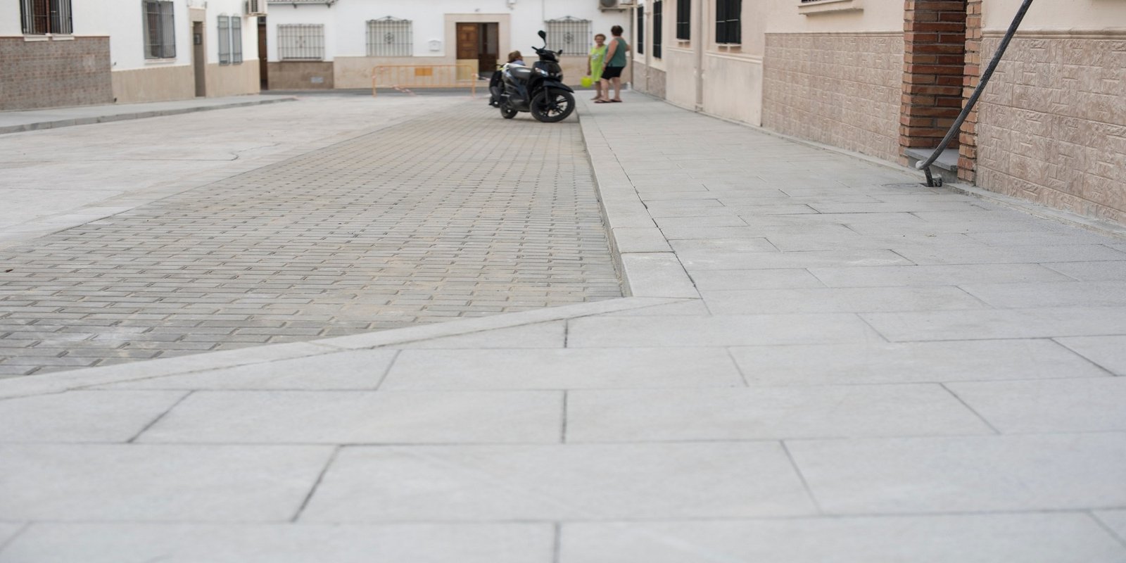 Finalizadas las obras de reurbanización de la calle Mario Cubillo y adyacentes