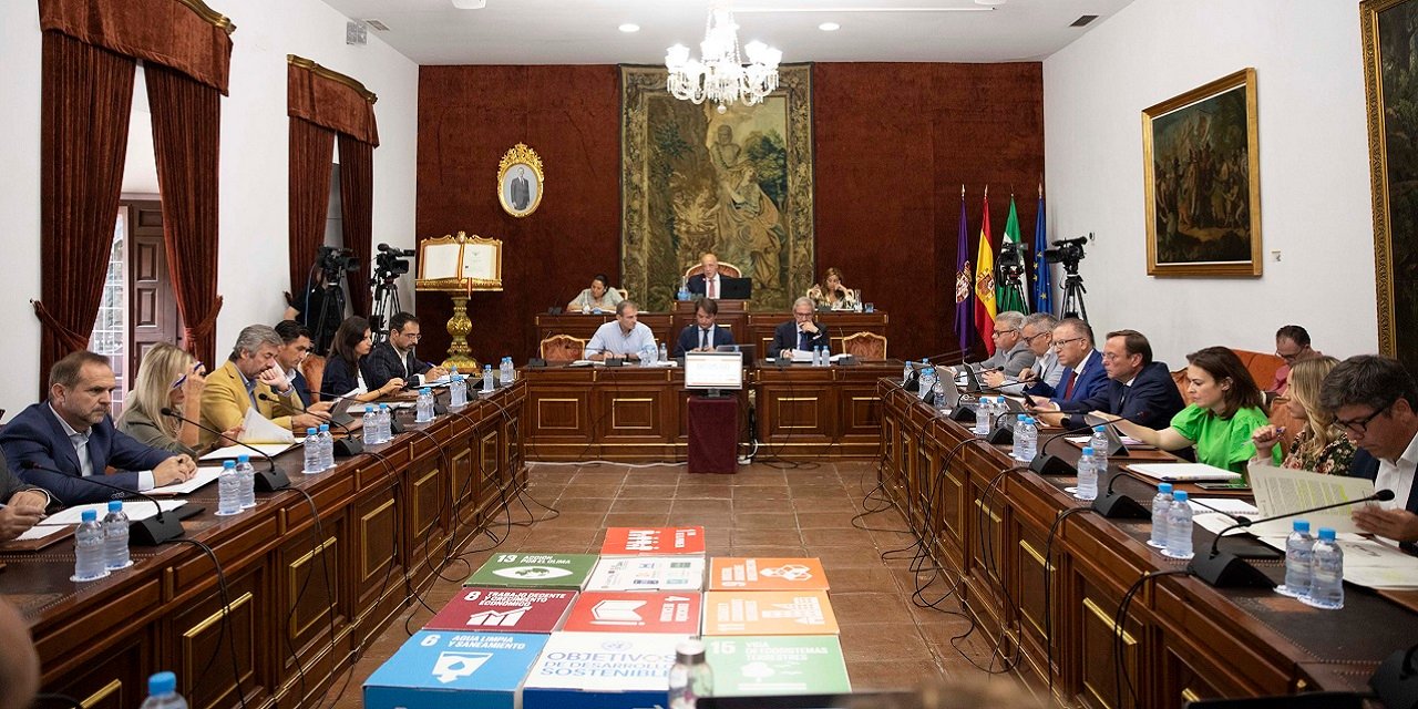 El Pleno de la Diputación aprueba por unanimidad la dotación de equipamientos informáticos a todos los ayuntamientos y ELAs de la provincia