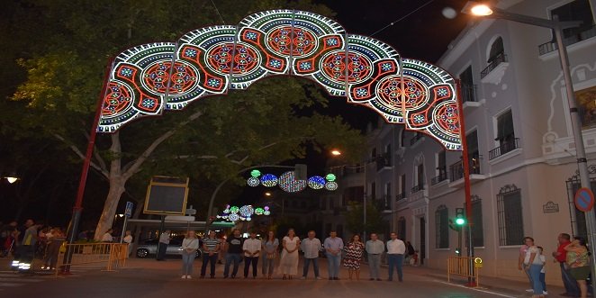 La Feria Real de Baena de 2022 da comienzo con el encendido del alumbrado