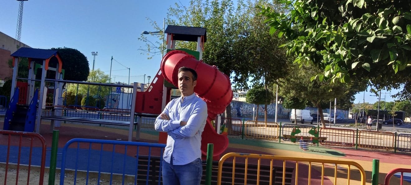 El PSOE de Baena aplaude el inicio de las actuaciones en parques infantiles con fondos de la Diputación