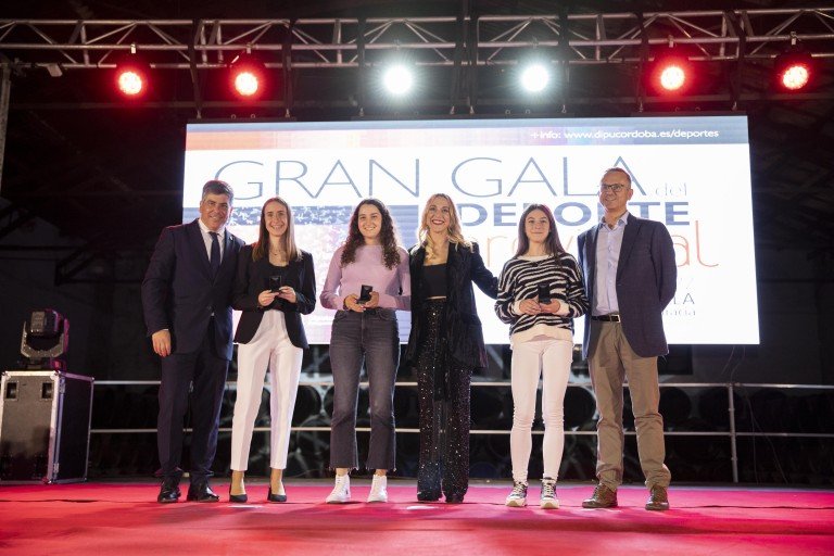 Las baenenses Fátima Gálvez y Cristina Ariza reciben el premio Sportius Virtute en la ‘Gran Gala del Deporte Provincial 2022’