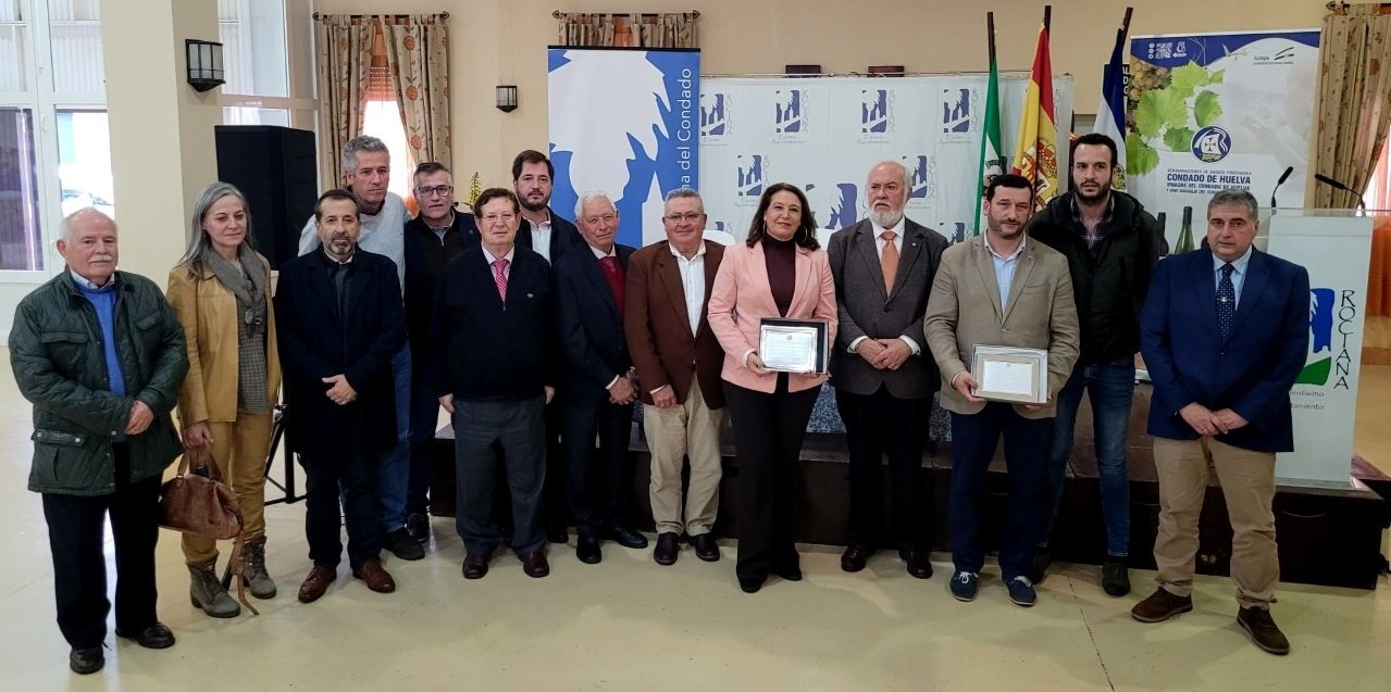 La consejera destaca la comercialización como el “reto fundamental” del vino de Andalucía