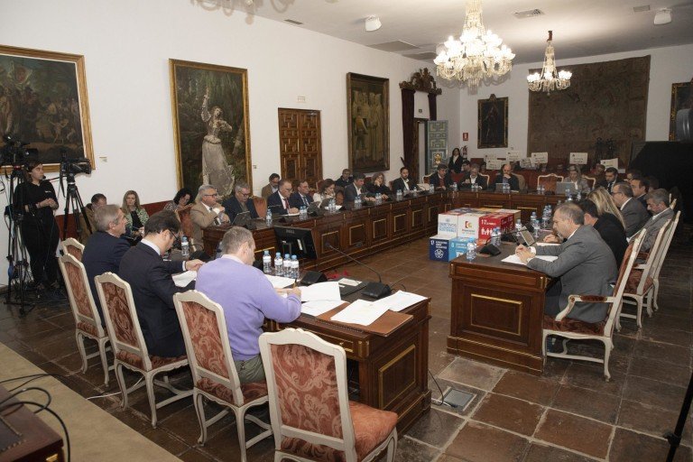 La financiación de los Planes Provinciales pospone la aprobación en Pleno del presupuesto 2023 de la Diputación de Córdoba