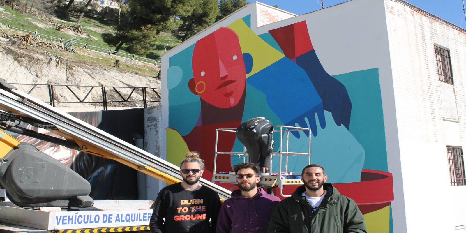 Zësar Bahamonte finaliza el primer mural de la II Muestra de Arte Urbano de Baena