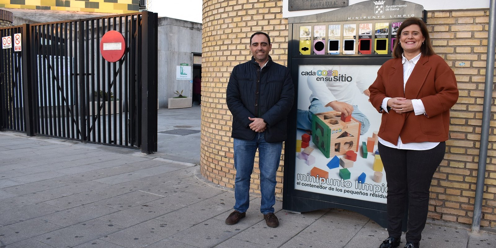 El Ayuntamiento de Baena invierte 10.000 euros en la instalación de cuatro mini puntos limpios