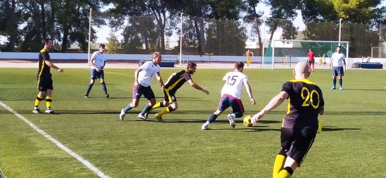 El CA Lastres Pérez recibe mañana a la UD San Francisco en el primer derbi baenense de la temporada