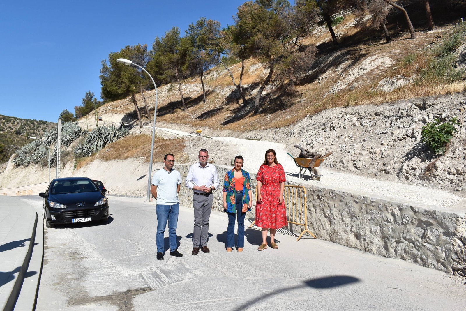 Las obras del PFEA en la Ladera Sur de Baena concluirán en cinco meses
