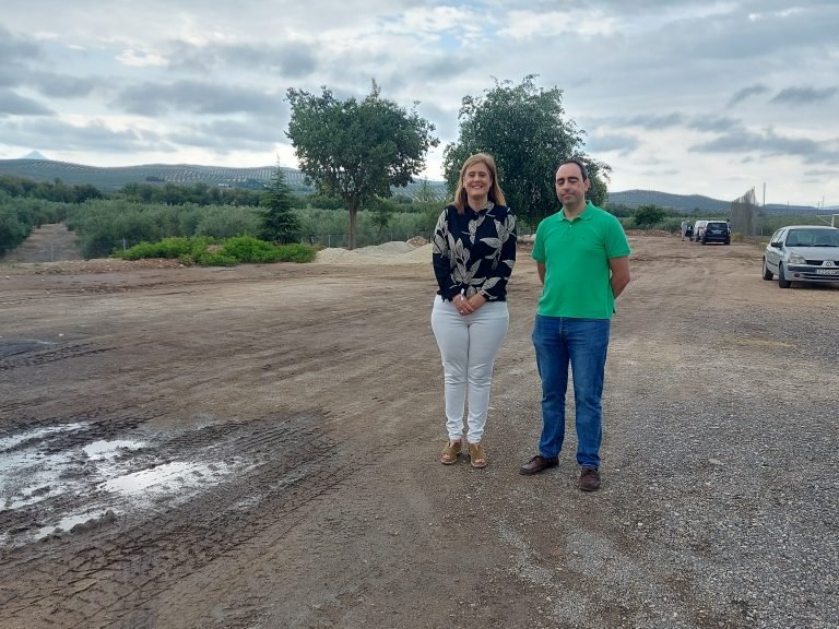 Iniciadas las obras del PFEA en Albendín para la mejora del perímetro del campo de fútbol