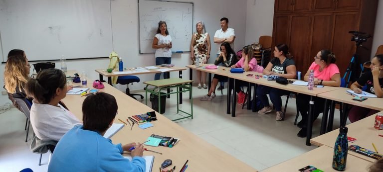 Comienza el Taller de Jardinería Inteligente y Sostenible con el Medio