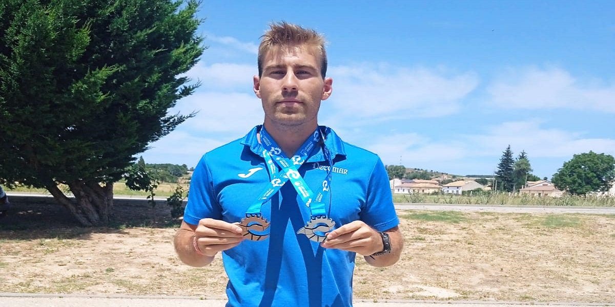 El ‘medialegua’ Javier Barba, doble medallista en el Campeonato de España de Acuatlón y Triatlón Cross