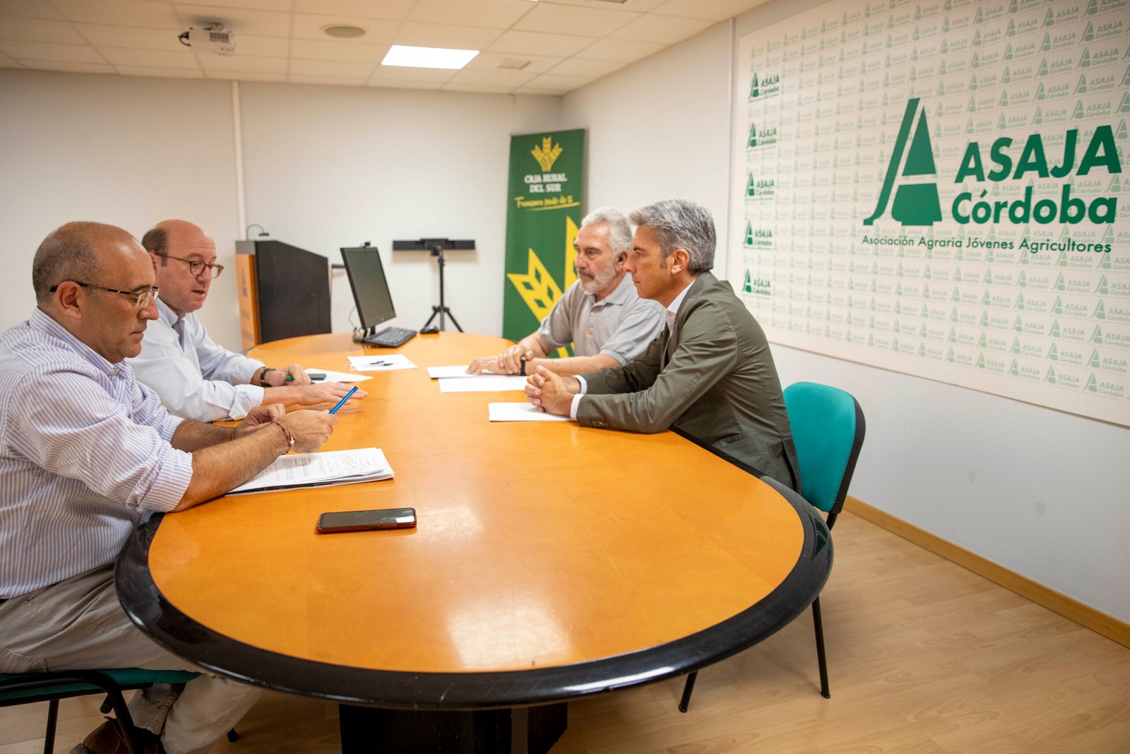 La Diputación y Asaja-Córdoba trabajarán de manera coordinada para mejorar el sector agrario provincial