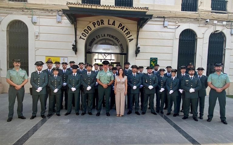 El Puesto Principal de la Guardia Civil de Baena recibe dos agentes en prácticas para reforzar su plantilla