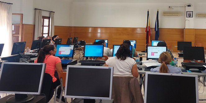 La Junta destina 11,4 millones en Córdoba para formar y contratar a unos 400 desempleados