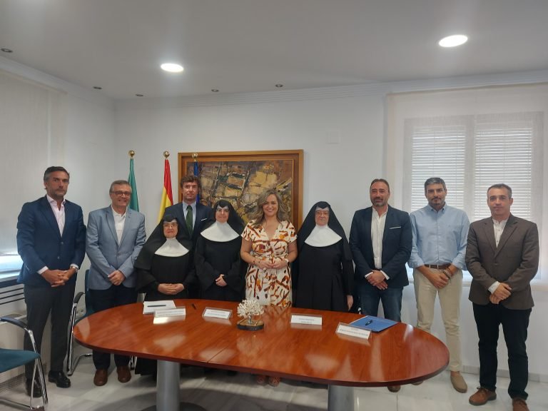 El Ayuntamiento de Baena firma la compra del edificio de la residencia de San Francisco