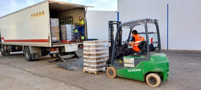 Cruz Roja repartirá casi 425.000 kilos de alimentos entre 15.500 cordobeses en situación de vulnerabilidad