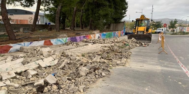 La borrasca Bernard provoca 34 incidencias en Baena con caídas de árboles y muros