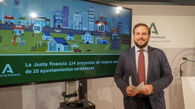Baena recibe el apoyo financiero de la Junta en sus proyectos de mejora en sostenibilidad energética