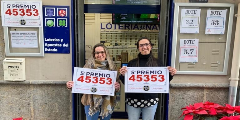 El segundo quinto premio de la Lotería de Navidad, el 45353, cae en Baena