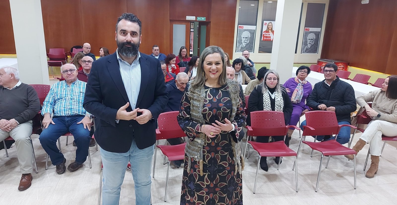 El PSOE de Baena celebra el Día de la Rosa y hace balance de sus seis meses de gestión en el Ayuntamiento