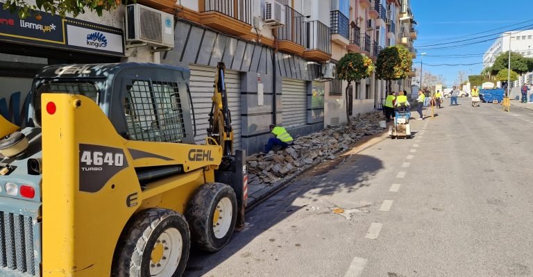 Abierto el plazo para que las Diputaciones soliciten a la Junta 65,7 millones de euros del PFEA