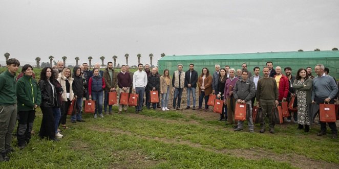 El Ayuntamiento de Baena recibe de la Diputación de Córdoba un lote de semillas de variedades de especies hortícolas