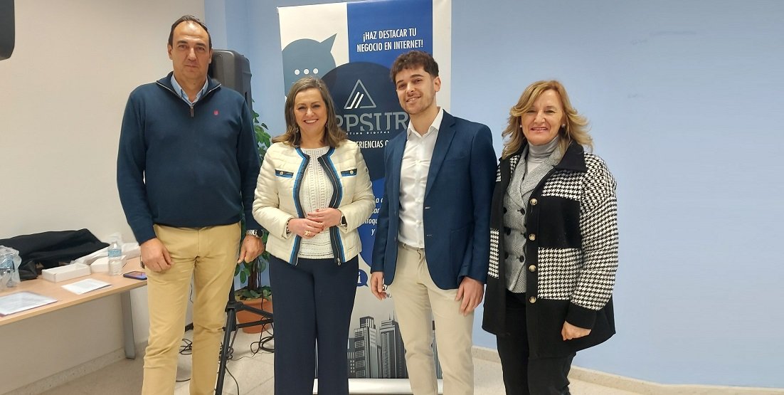 Uneba acoge un almuerzo para empresarios de Baena con el fin de enseñarles a emprender digitalmente