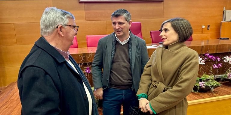 La Junta impulsa un programa para ayudar a los agricultores cordobeses en su transformación digital