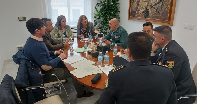 Baena pide a la subdelegada del Gobierno una campaña de seguridad ciudadana