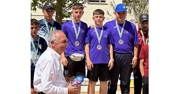 Nuevo éxito de los hermanos Moral Moya al proclamarse campeones de Andalucía de petanca en tripleta juvenil