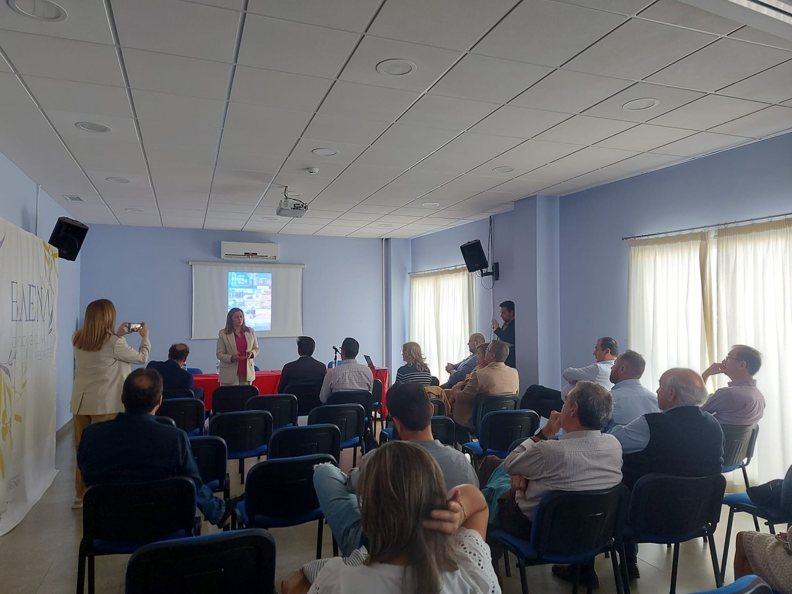 Baena presenta una guía que servirá de escaparate para que el municipio sea “destino nómada digital corporativo”