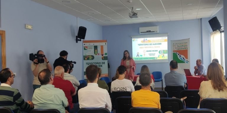 Adegua celebra una mesa territorial en Baena para la elaboración de la Estrategia de Desarrollo Local Leader