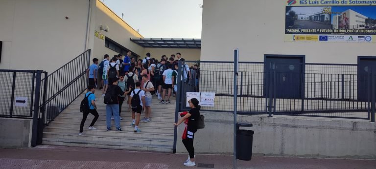 Un total de 223 estudiantes se examinan de la PEvAU en el IES ‘Luis Carrillo de Sotomayor’