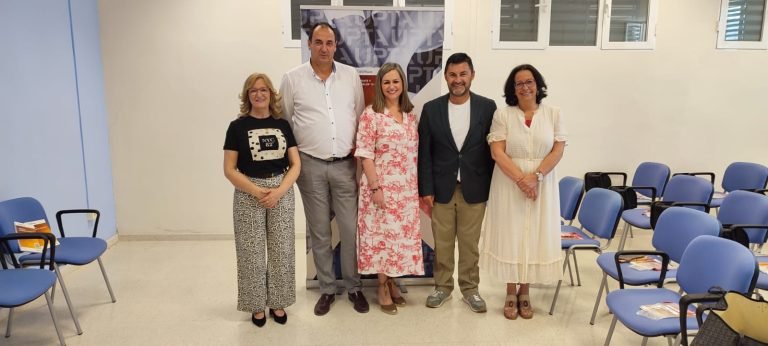 Uneba concluye las jornadas para formar en digitalización a empresarios y comerciantes