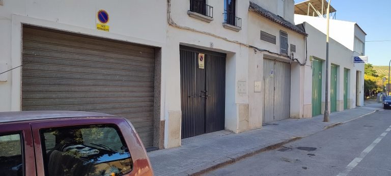 Aprobada de forma definitiva la ordenanza de tráfico para el estacionamiento autorizado delante del vado