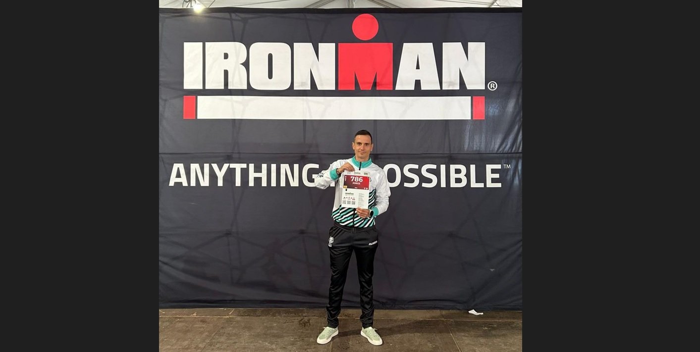 El triatleta baenense Jorge Ordóñez compite entre la élite mundial en el Ironman Vitoria-Gasteiz 2024