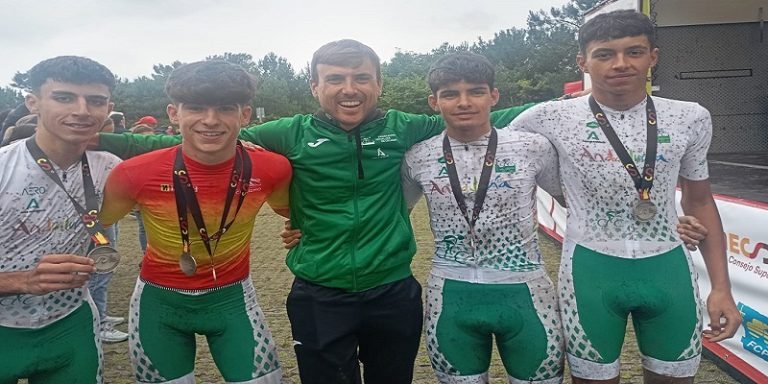 El deporte baenense brilla con los éxitos del ciclista Carlos Tienda y del Club Natación Baena