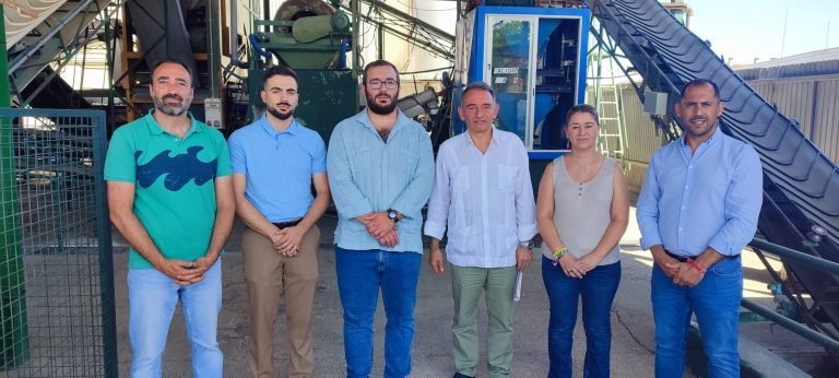 Sumar apoya en Baena la candidatura a Patrimonio Mundial de “Paisajes del Olivar en Andalucía”