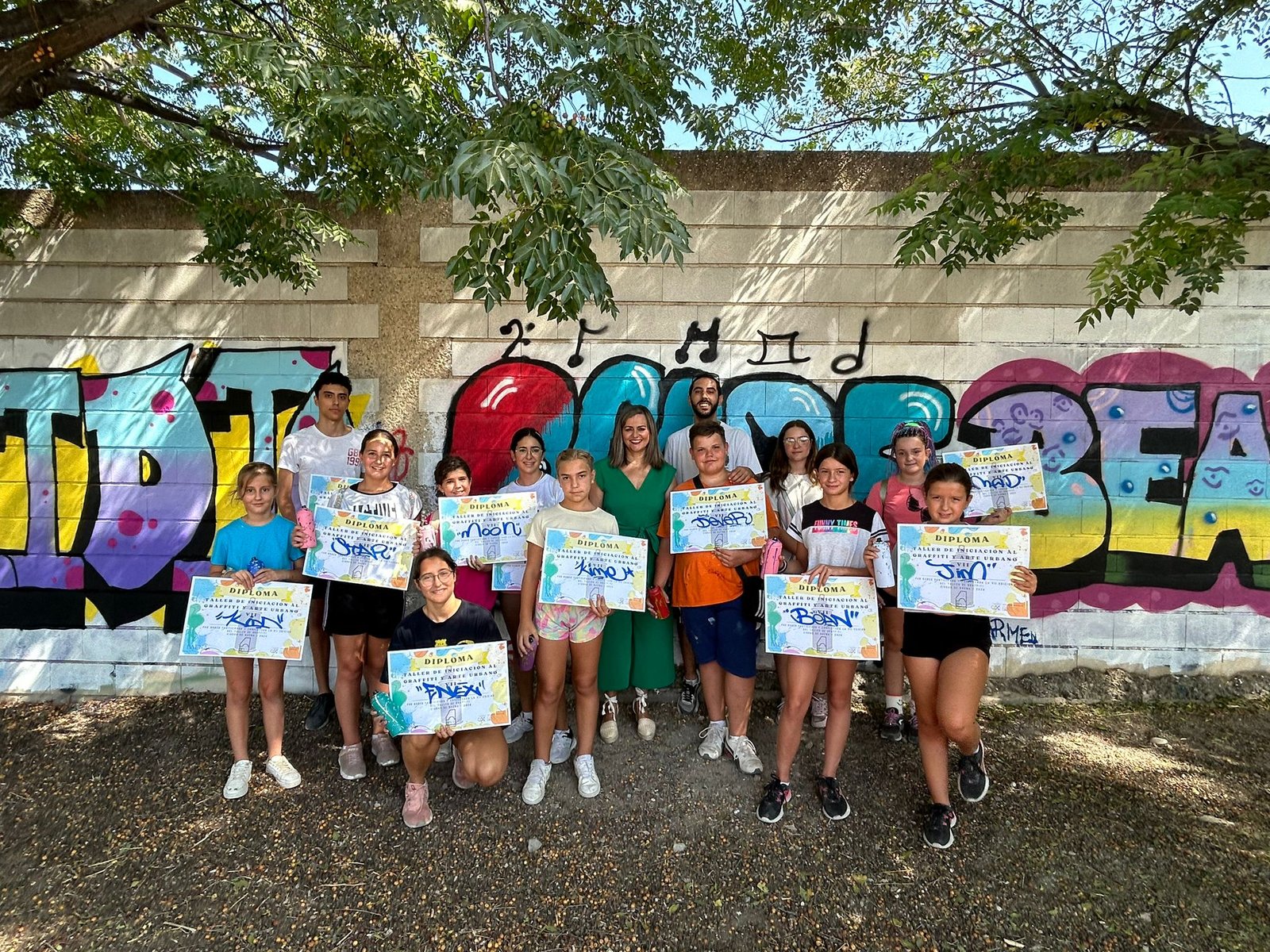 Un total de 14 jóvenes participan en el VII Taller de Iniciación al Graffiti de Baena