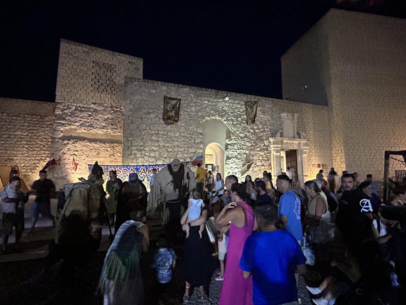 El Mercado Medieval se instala en la Almedina con 28 puestos y numerosas actividades