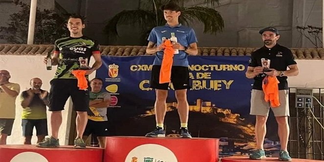 El ‘medialegua’ Josema Chacón repite victoria en el Trail Nocturno ‘Castillo de Carcabuey’