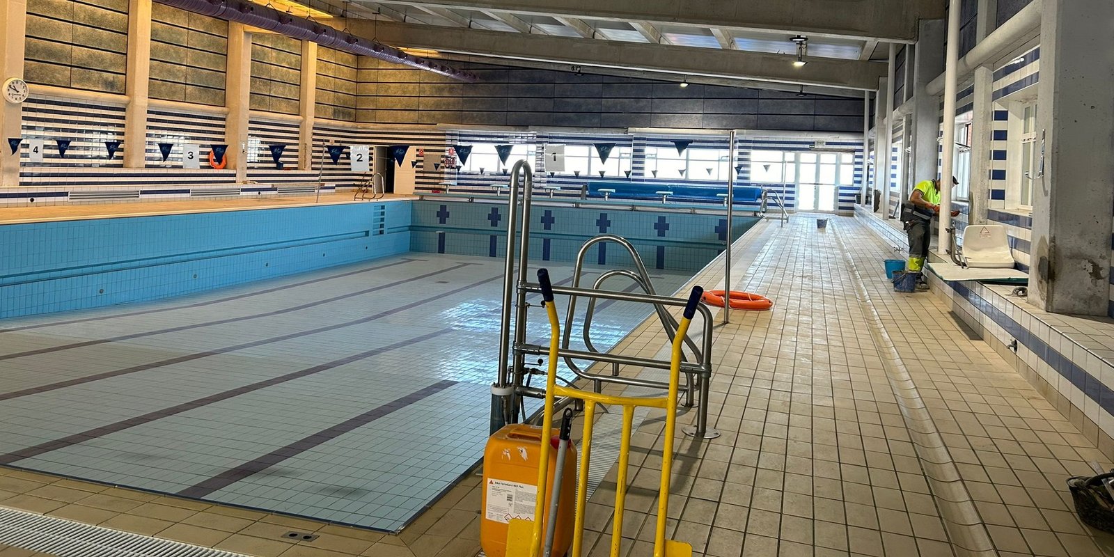 La piscina cubierta de Baena abrirá sus puertas tras la Feria Real tras solucionarse diferentes “problemáticas graves”