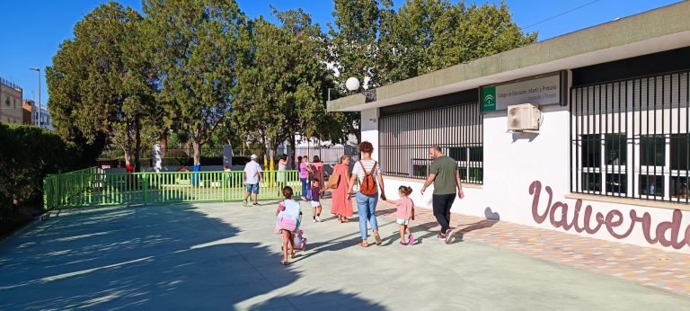 Más de 61.000 estudiantes de Infantil, Primaria y Educación Especial han comenzado las clases en Córdoba