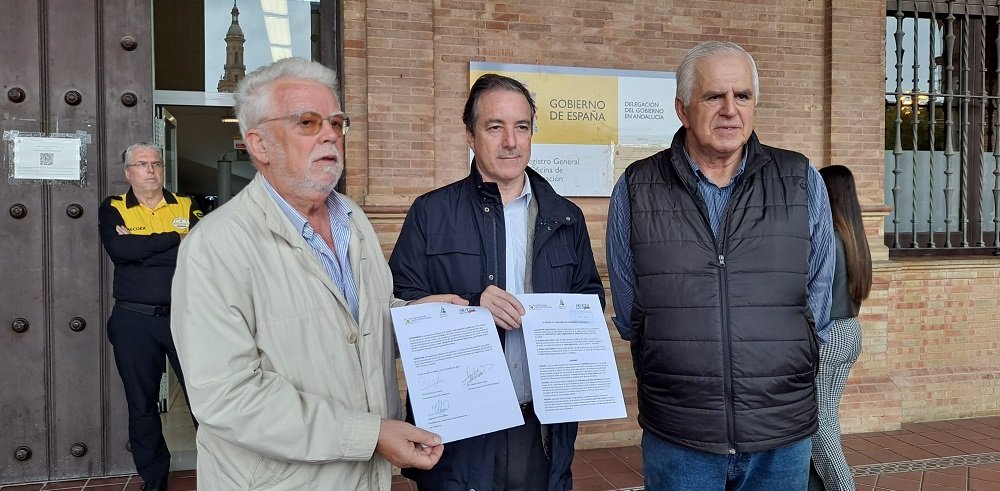 Patronales agrarias andaluzas piden el “cese inmediato” del ministro de Agricultura “si no reforma el Plan Estratégico de la PAC”