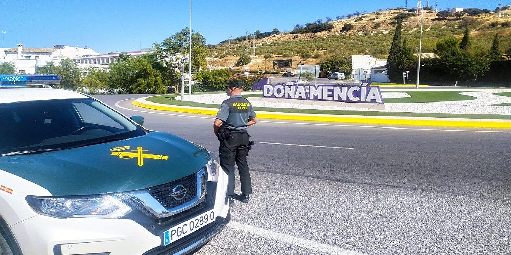 La Guardia Civil investiga a cuatro personas de Baena por un delito de hurto en Doña Mencía