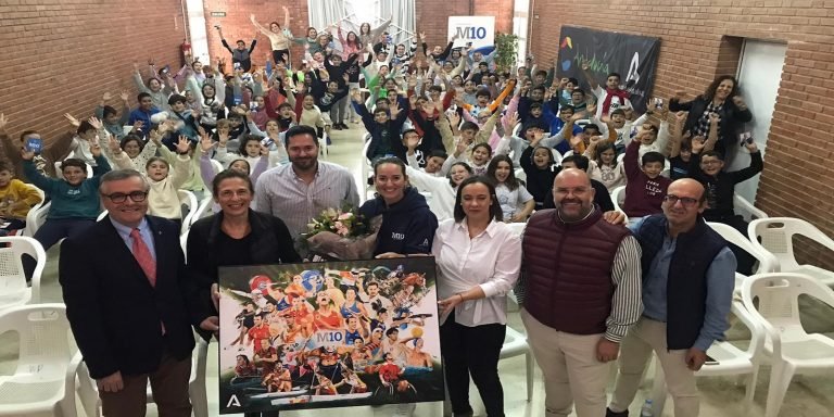 La Junta promociona en Baena los valores del deporte con Fátima Gálvez como protagonista