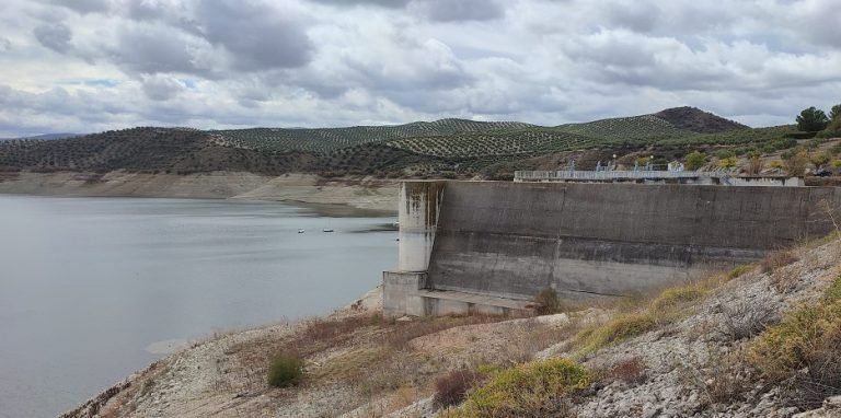 Baena registra 720 litros de lluvia en 2025 y Vadomojón supera el 20% de su capacidad