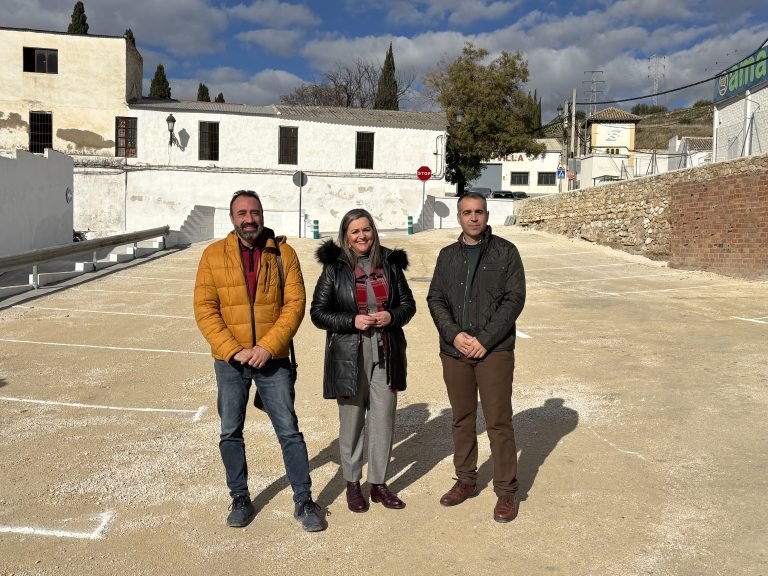 Abre al público el nuevo aparcamiento de la calle Carderos con 50 plazas