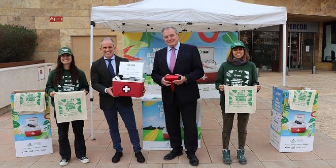 La Junta invita a los andaluces a participar en la reutilización y el reciclaje de los residuos de aparatos eléctricos y electrónicos